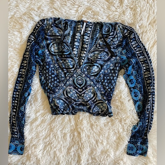 #92 Free People Wild and Free crop top blue - Picture 3 of 3
